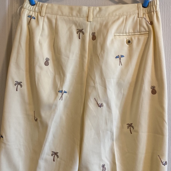 Coral Bay Golf Capris With Pineapple and Club Accents - Size 10 - Picture 4 of 12